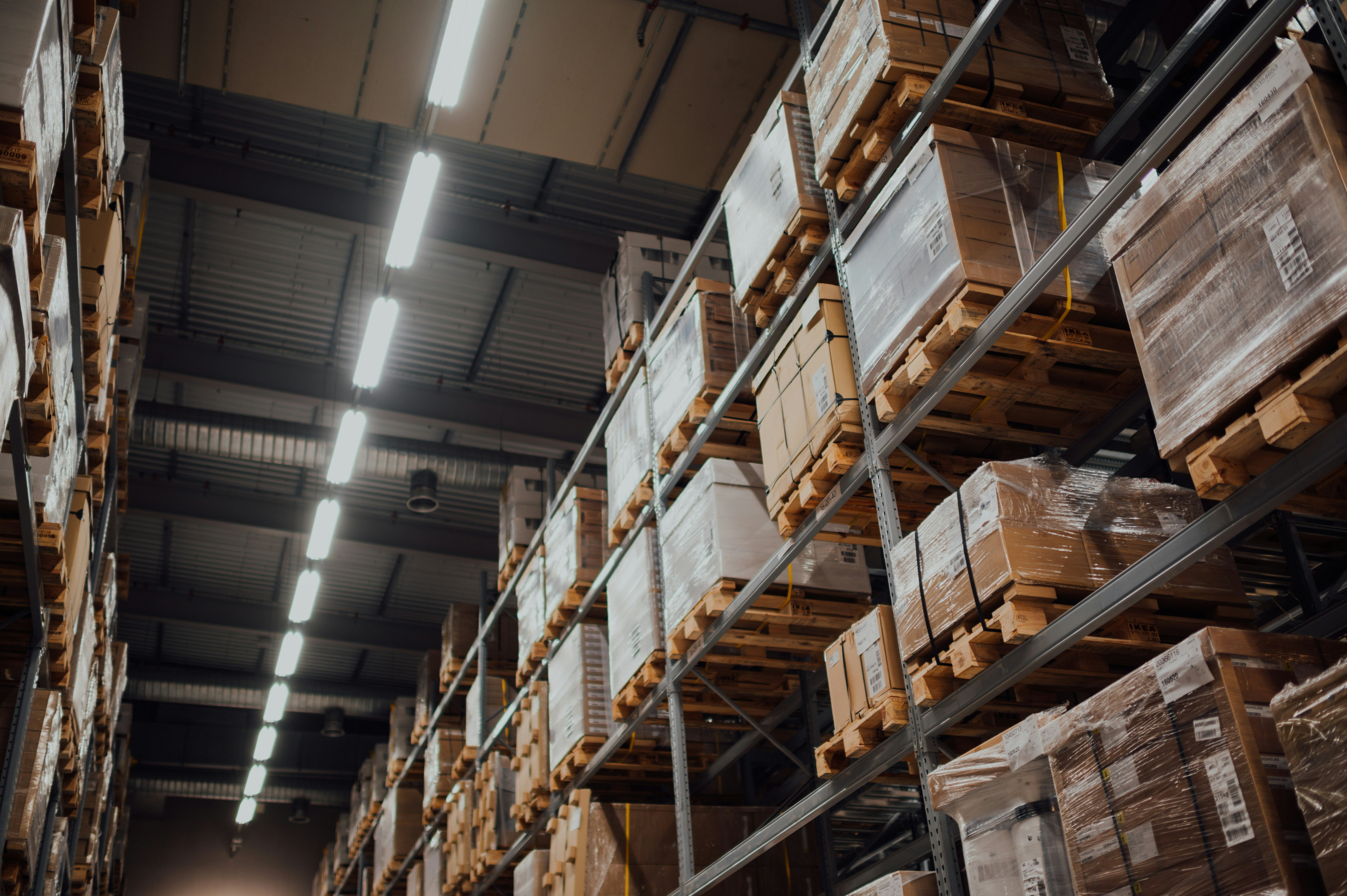 Aveedi warehouse and distribution operations